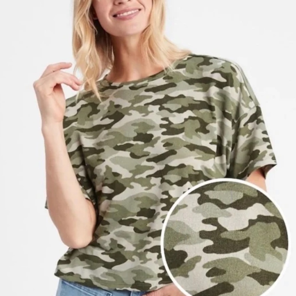 NWT Banana Republic Cameo Knit Short Sleeve Top